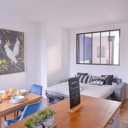 Apartment Le Parisien Chic Et Elegant Chantilly